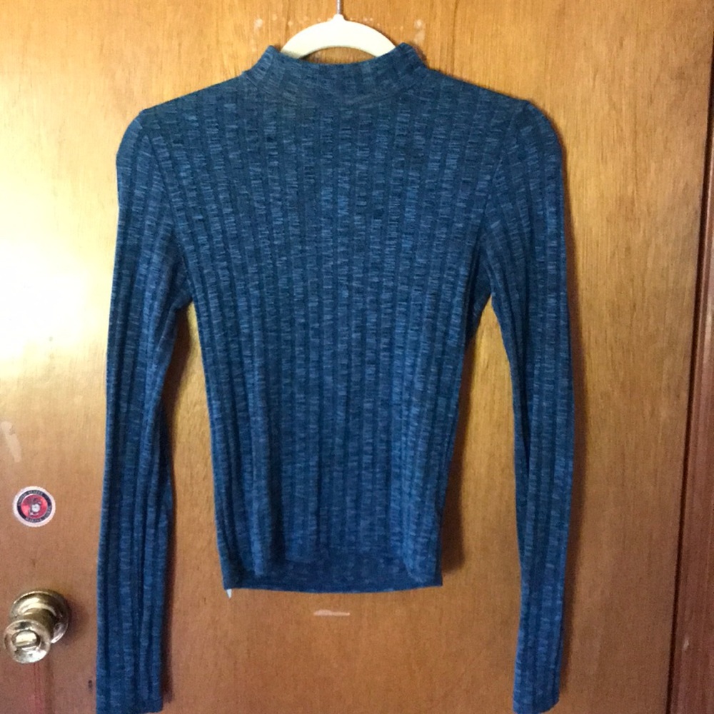 Ribbed long sleeve top